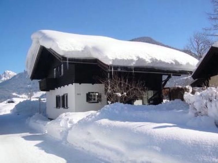 Bergzicht en rust in dit ruime vakantiehuis in Lofer in Lofer