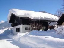 Ruim vakantiehuis in Lofer met tuin en bergzicht voor 6 personen - thumbnail 2