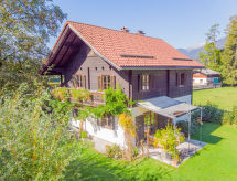 Vrijstaand chalet aan kabbelende beek met grote tuin in Strobl - thumbnail 6