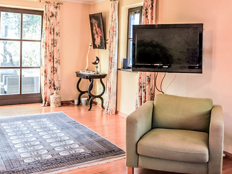 Search and Stay destination Strobl, Salzburg - Austria from AU$ 310. Weissenbach