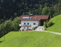 Vakantiehuis met panoramisch uitzicht op de bergen in Bad Vigaun, 100m² - thumbnail 1
