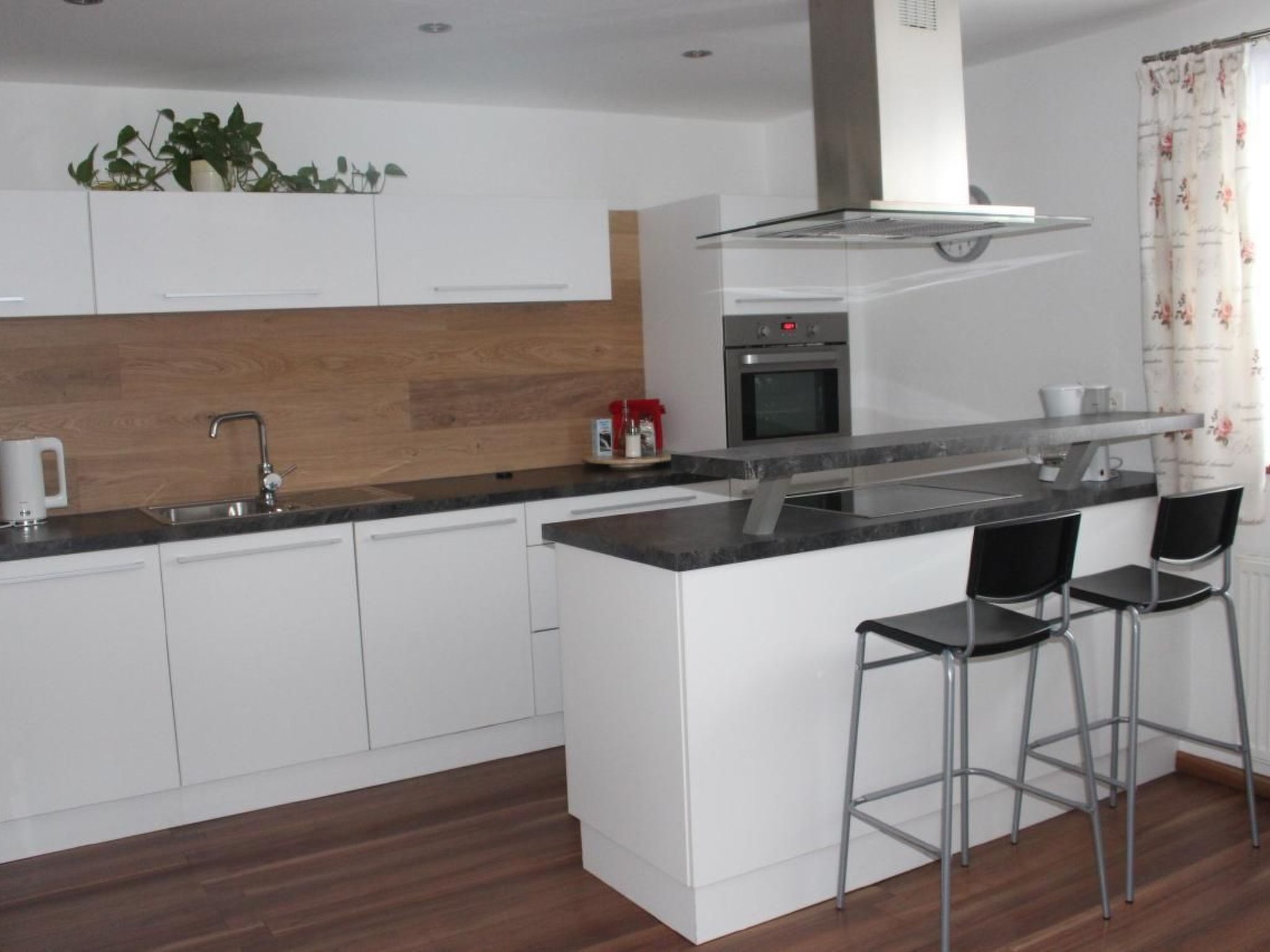 Mit Blick auf die Berge-Image-tags.info