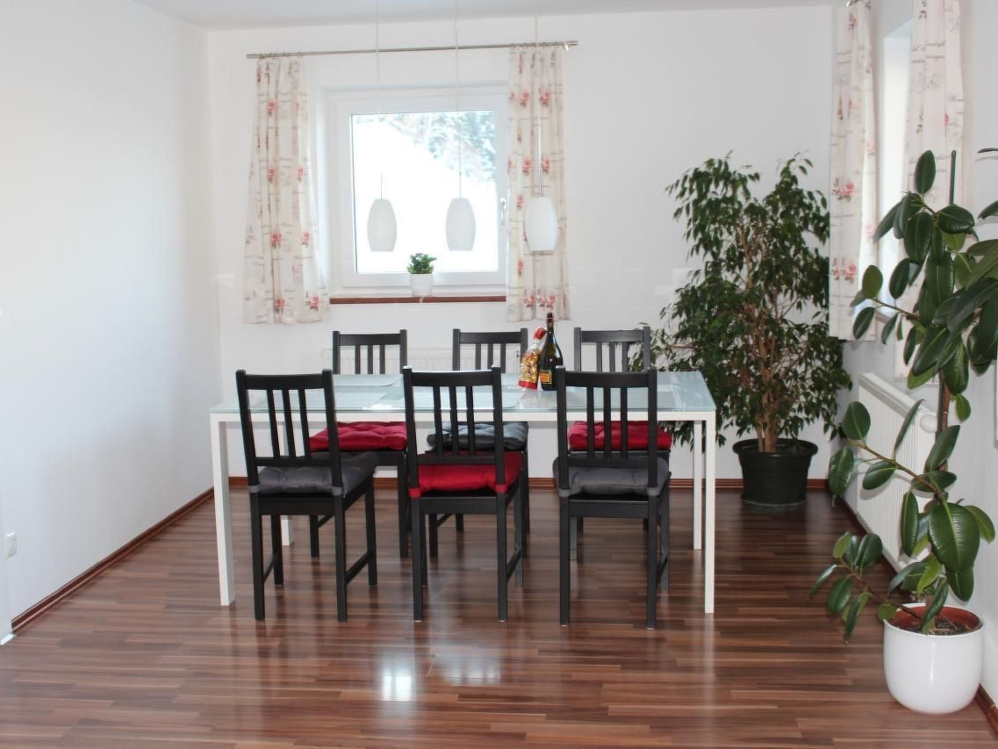 Mit Blick auf die Berge-Image-tags.info