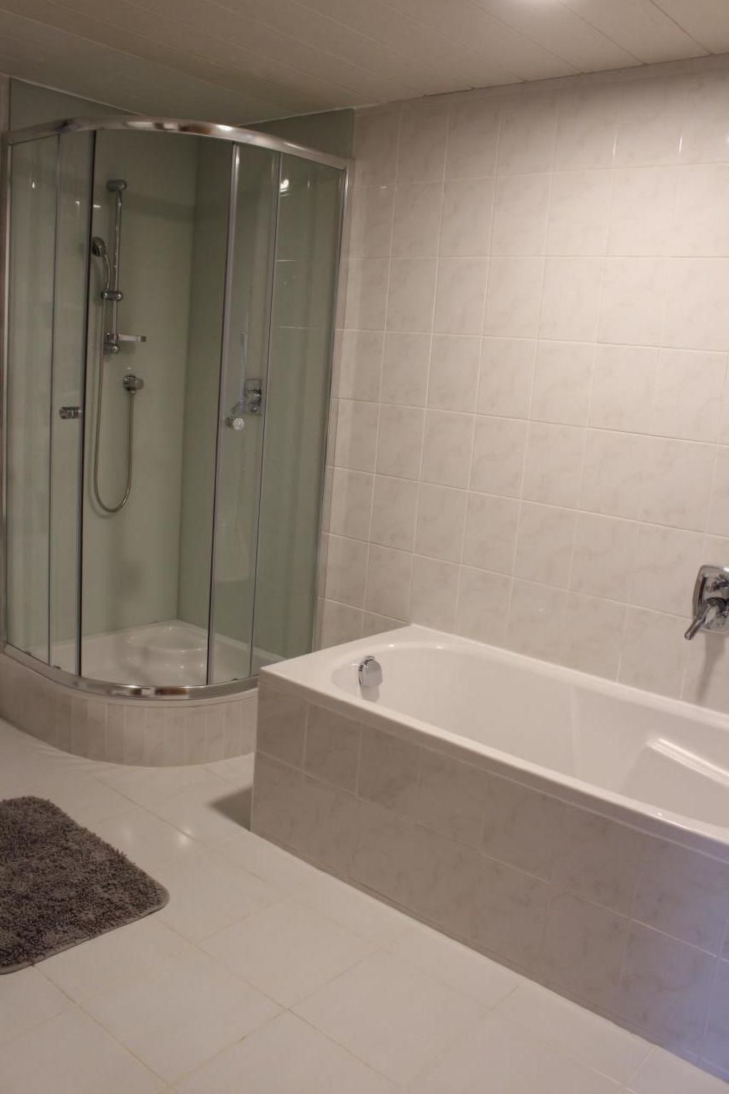 Mit Blick auf die Berge-Image-tags.info