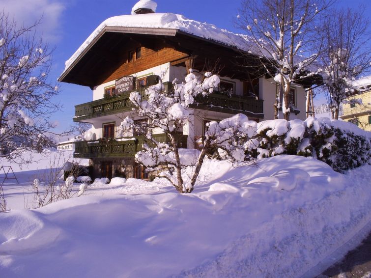Appartement met bergzicht in Abtenau vlakbij de piste in Abtenau