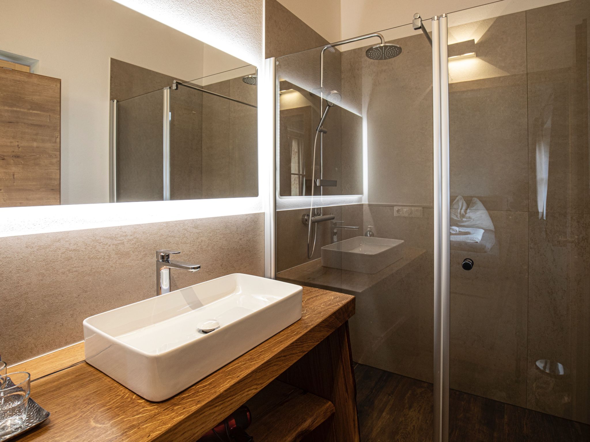 Dachstein Chalet Haus a-Image-tags.info