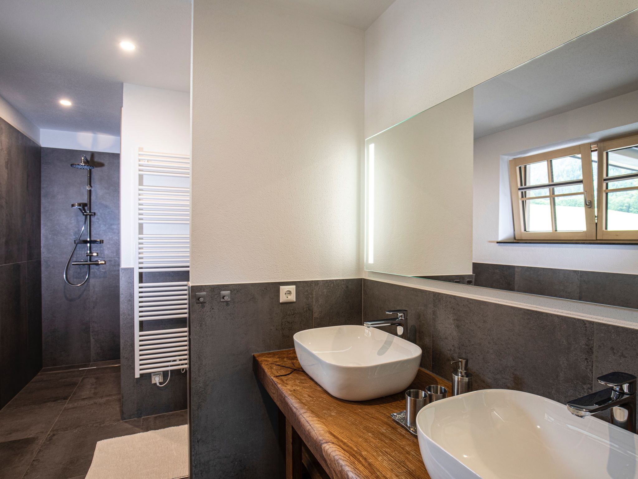 Dachstein Chalet Haus a-Image-tags.info