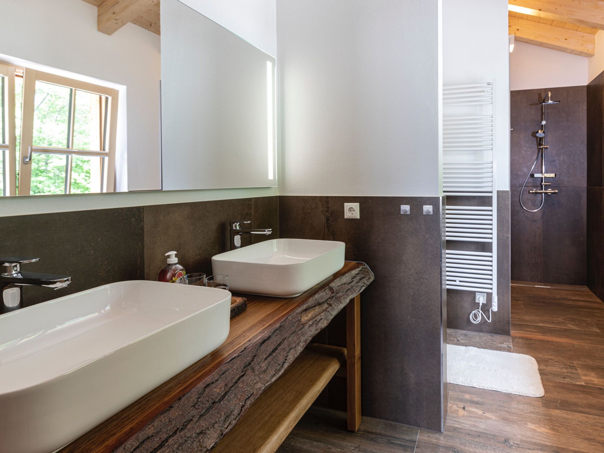 Dachstein Chalet Haus a-Image-tags.info