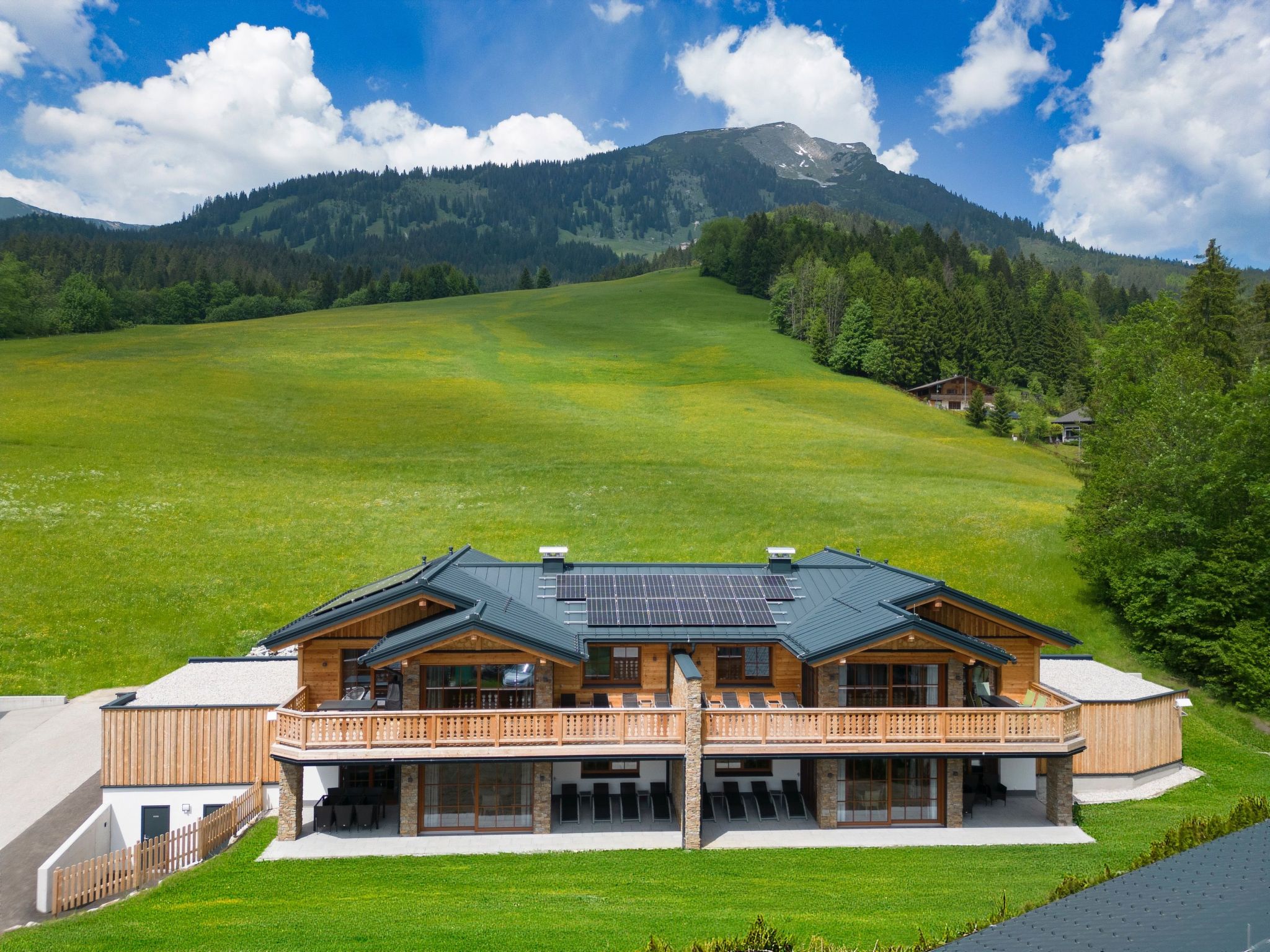 Dachstein Chalet Haus a-Image-tags.info