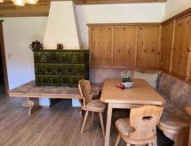 Ruim vrijstaand chalet bij Bischofshofen met tuin, BBQ en uitzicht op bergen en meer - thumbnail 2