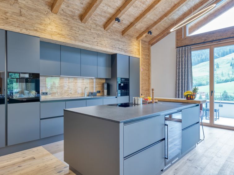 Search and Stay destination Mühlbach am Hochkönig, Salzburg - Austria from AU$ 1,340. Chalet DasKöniglich