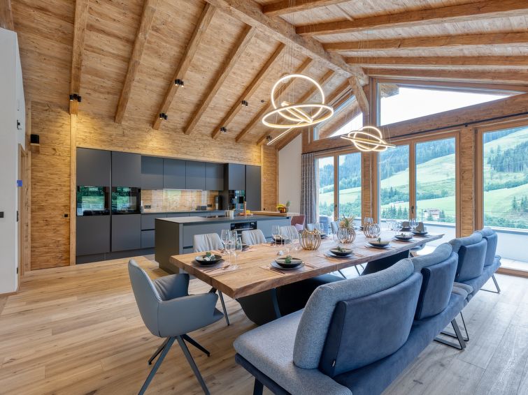 Search and Stay destination Mühlbach am Hochkönig, Salzburg - Austria from AU$ 1,340. Chalet DasKöniglich