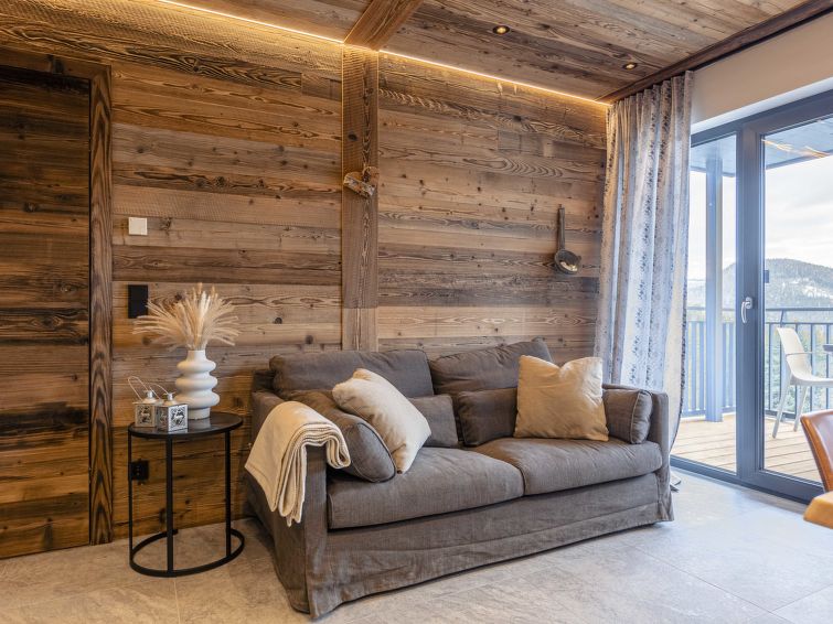 Search and Stay destination Sankt Martin am Tennengebirge, Salzburg - Austria from AU$ 397. Superior & Infinity Pool