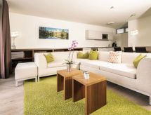 Superior mit 2 Schlafzimmer & Pool