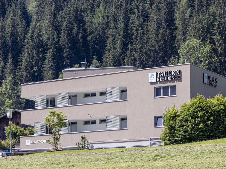 Wellness appartement in Radstadt met sauna en golfbaan op 50m in Radstadt