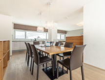 Penthouse mit 3 Schlafzimmern & Pool