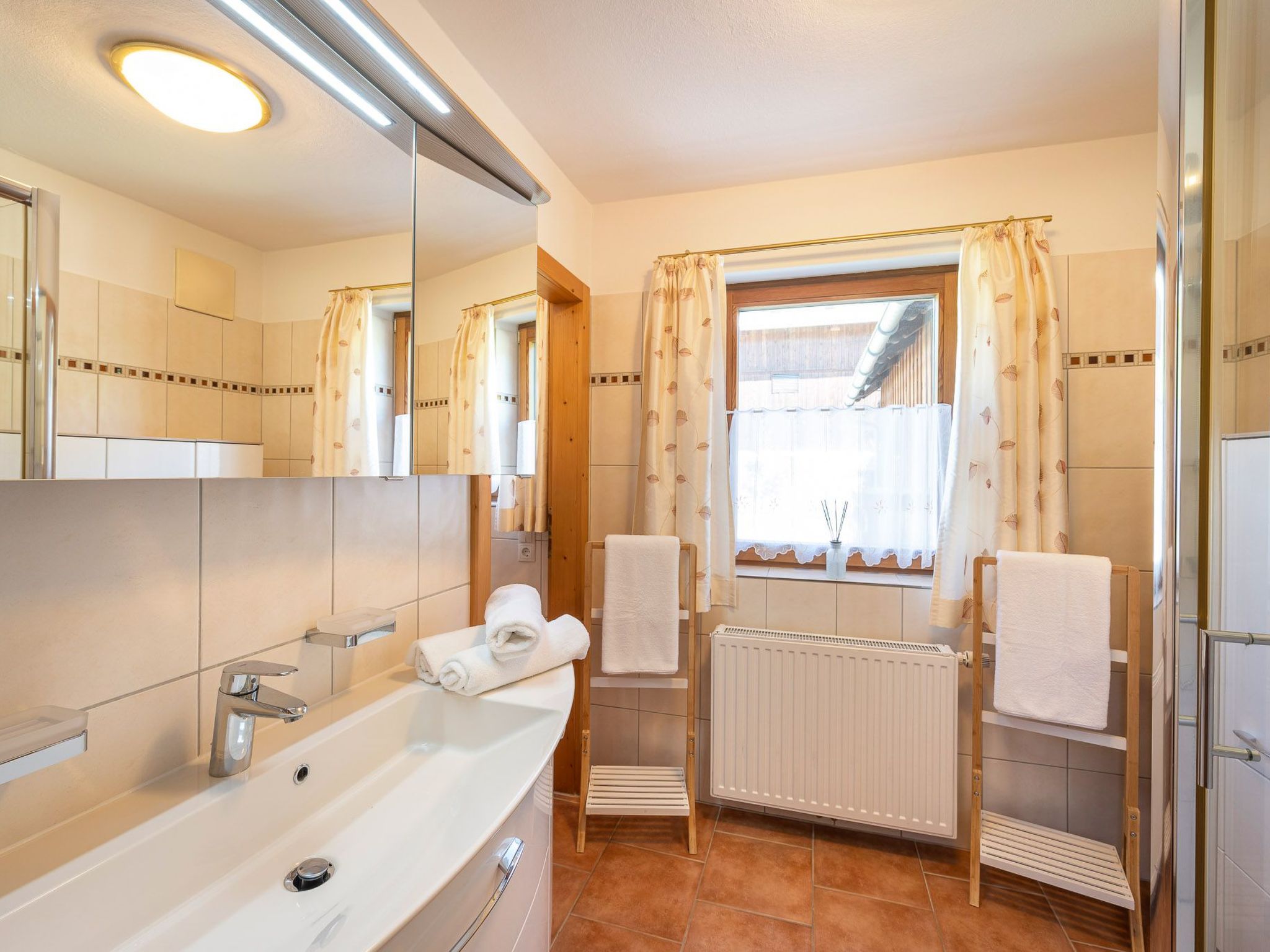 In Schwemmberg mit Grill, Garten und Terrasse-Image-tags.info