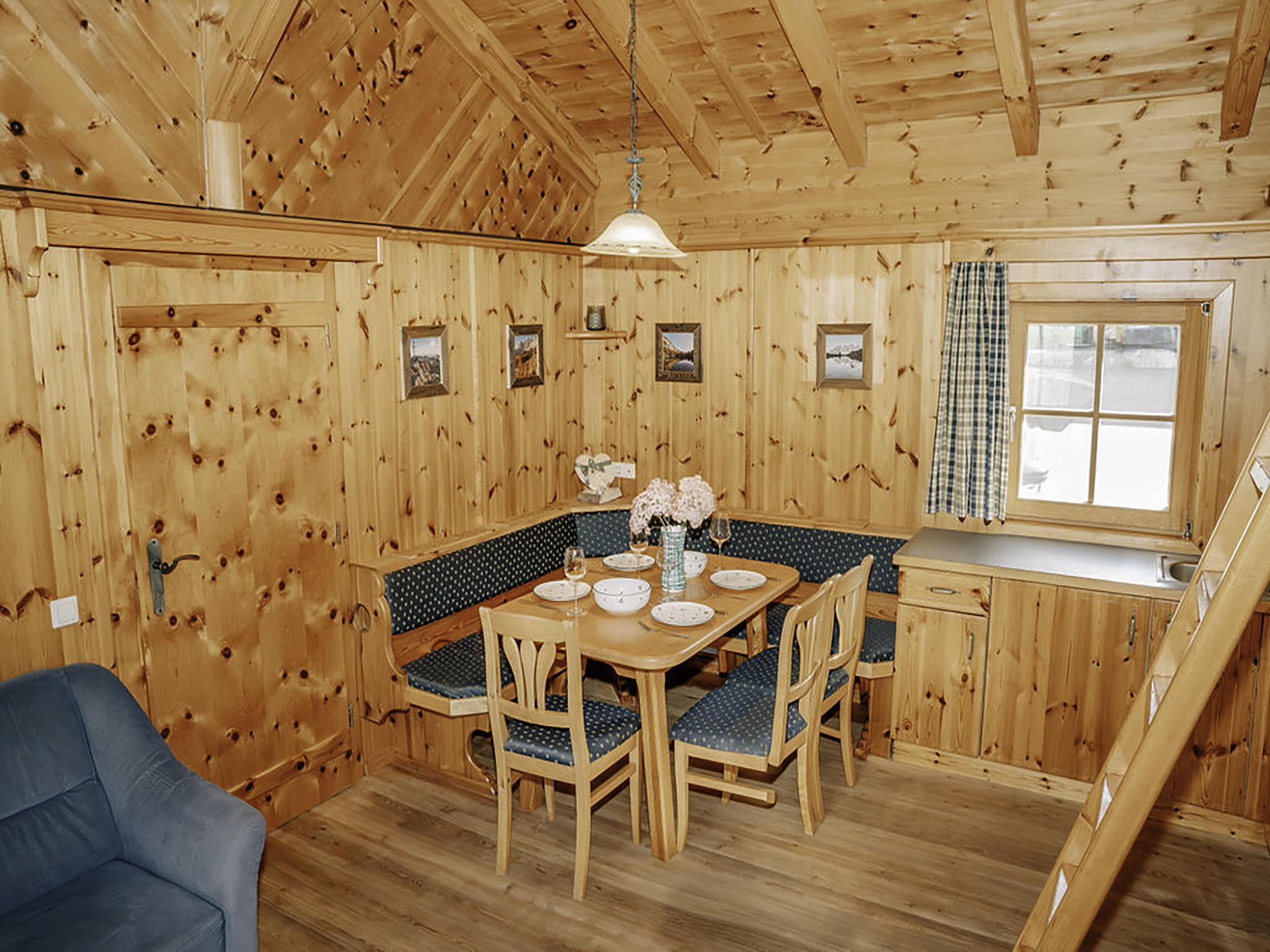 Zirbenhütte - Inside