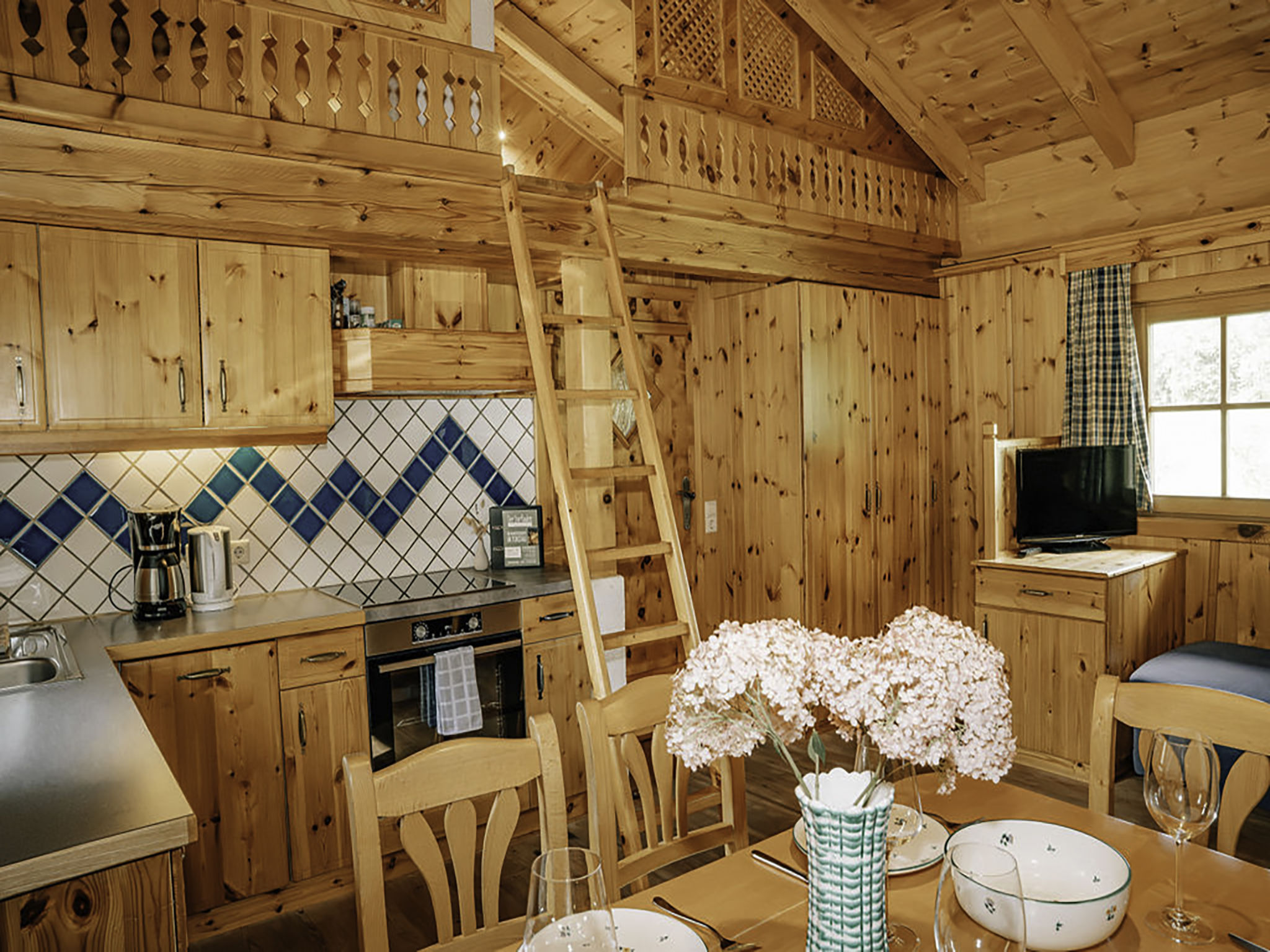 Zirbenhütte - Inside