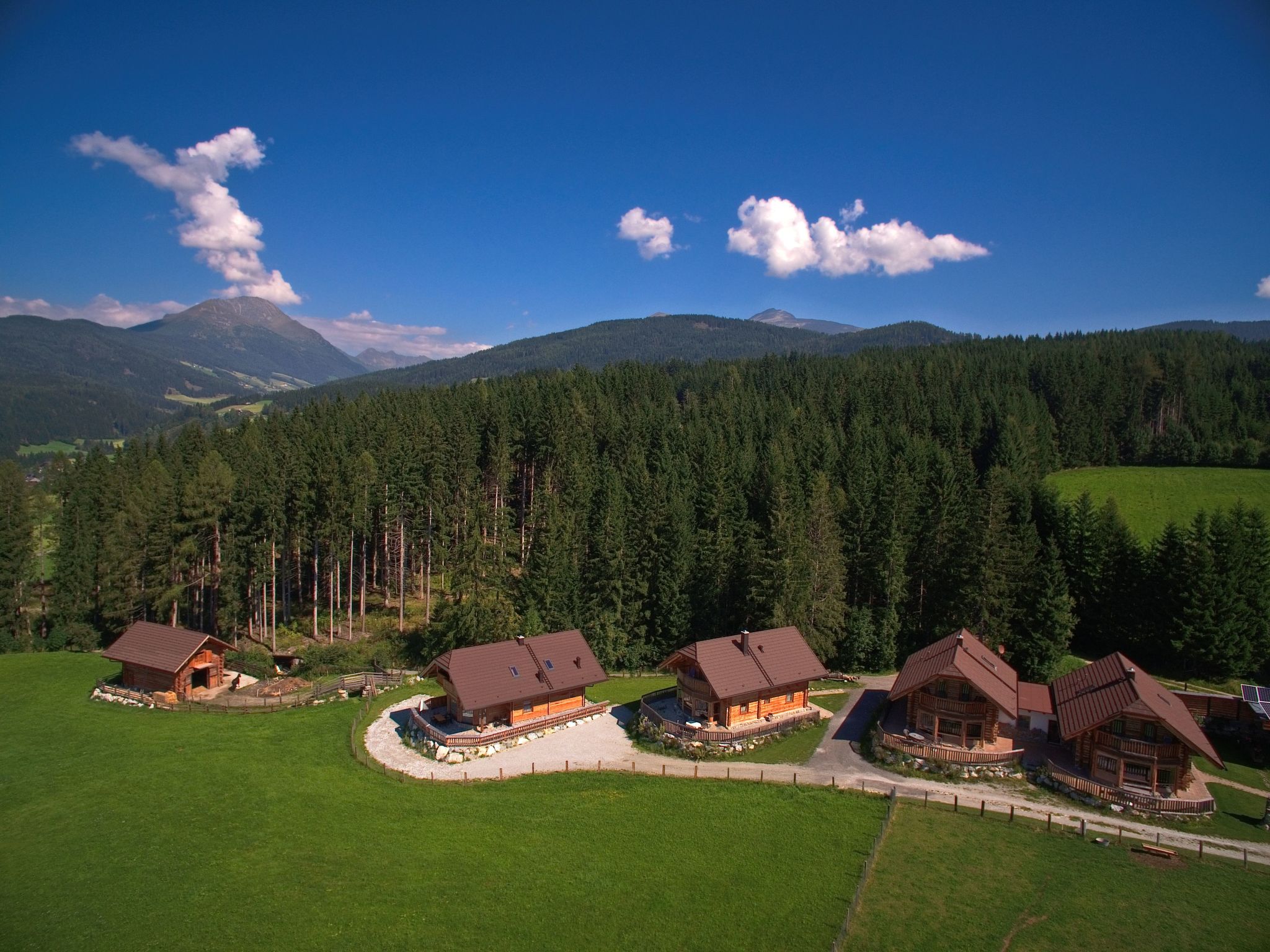 w..alpenchalets cc