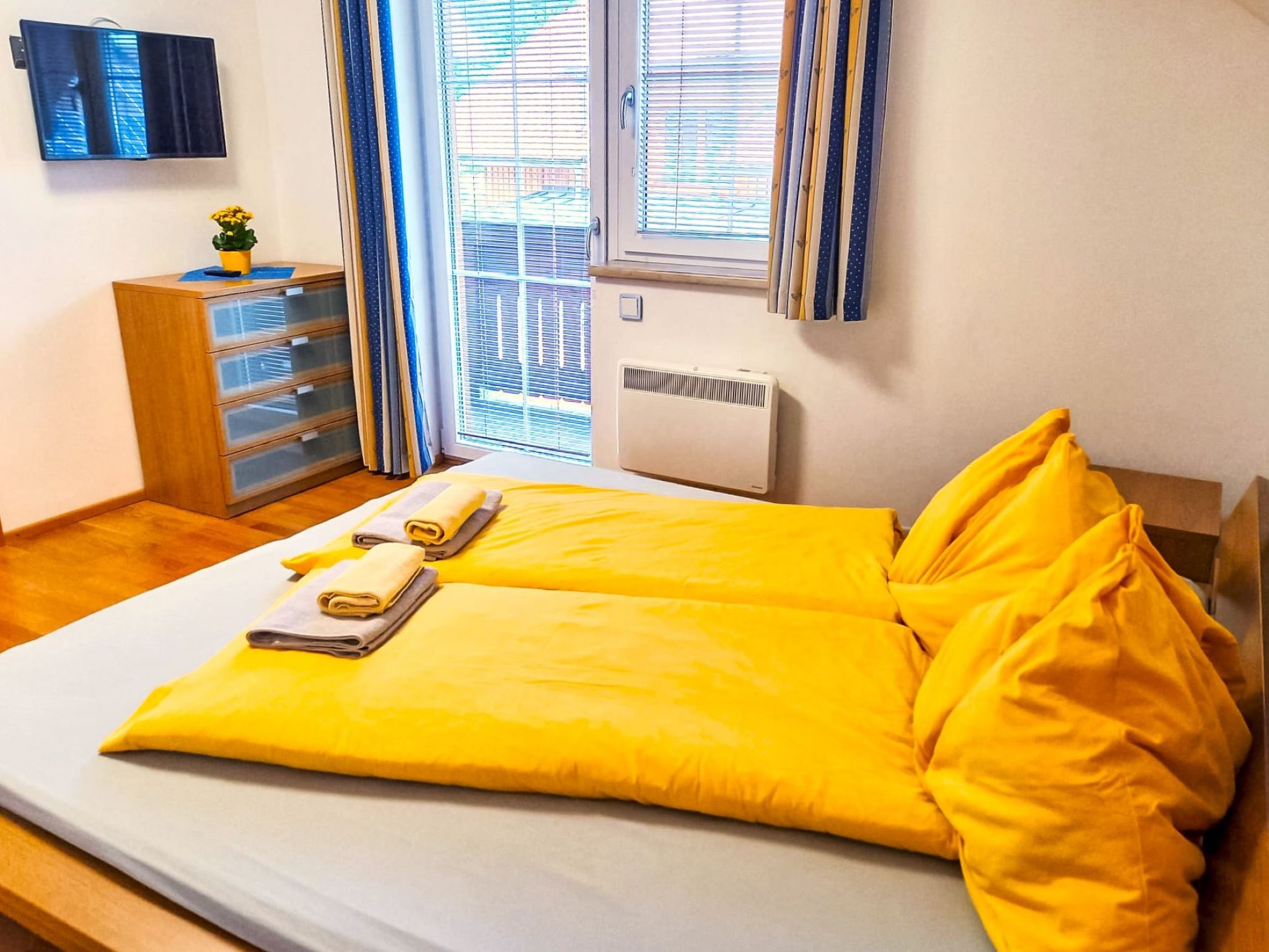 Chalet Astrid: vrijstaand aan de piste met sauna, hottub & uitzicht op de bergen - foto 15