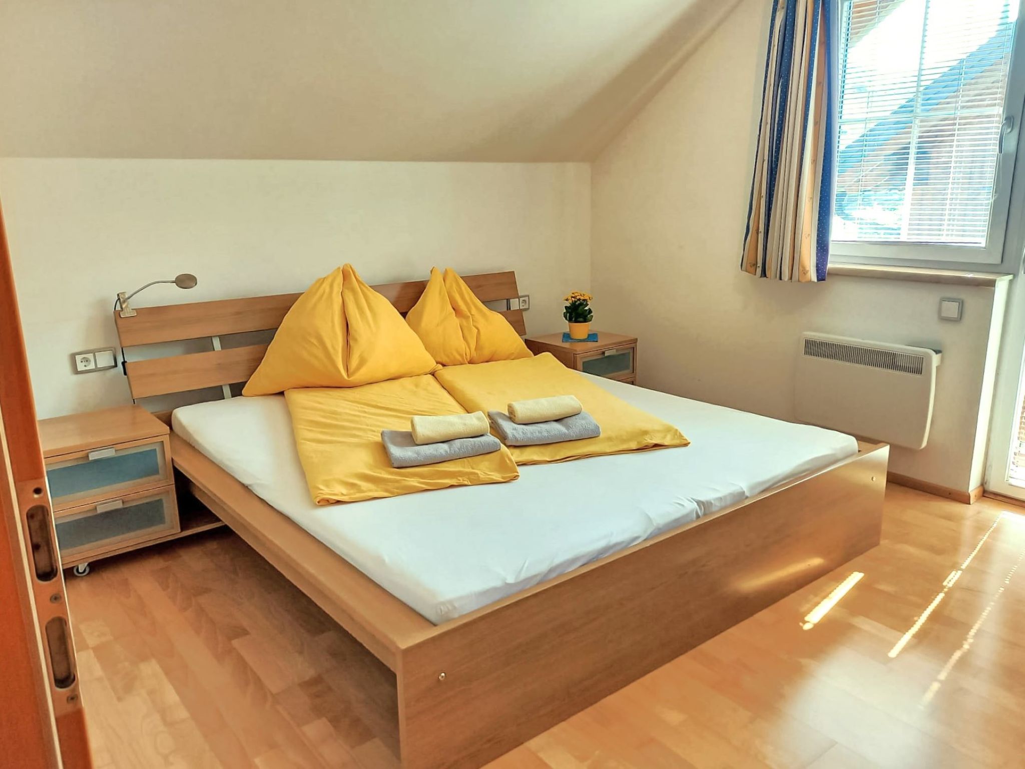 Chalet Astrid: vrijstaand aan de piste met sauna, hottub & uitzicht op de bergen - foto 14