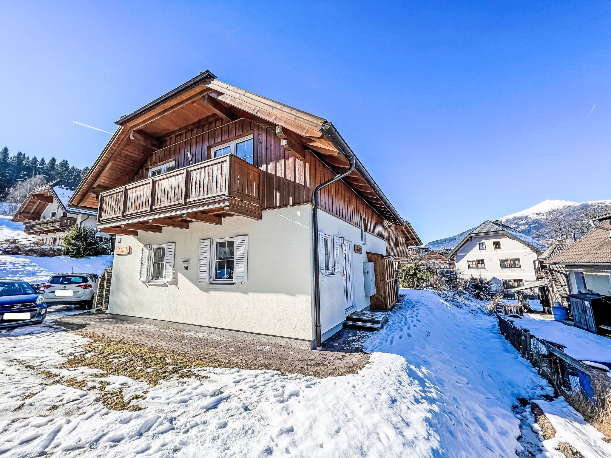 Chalet Astrid: vrijstaand aan de piste met sauna, hottub & uitzicht op de bergen - foto 32
