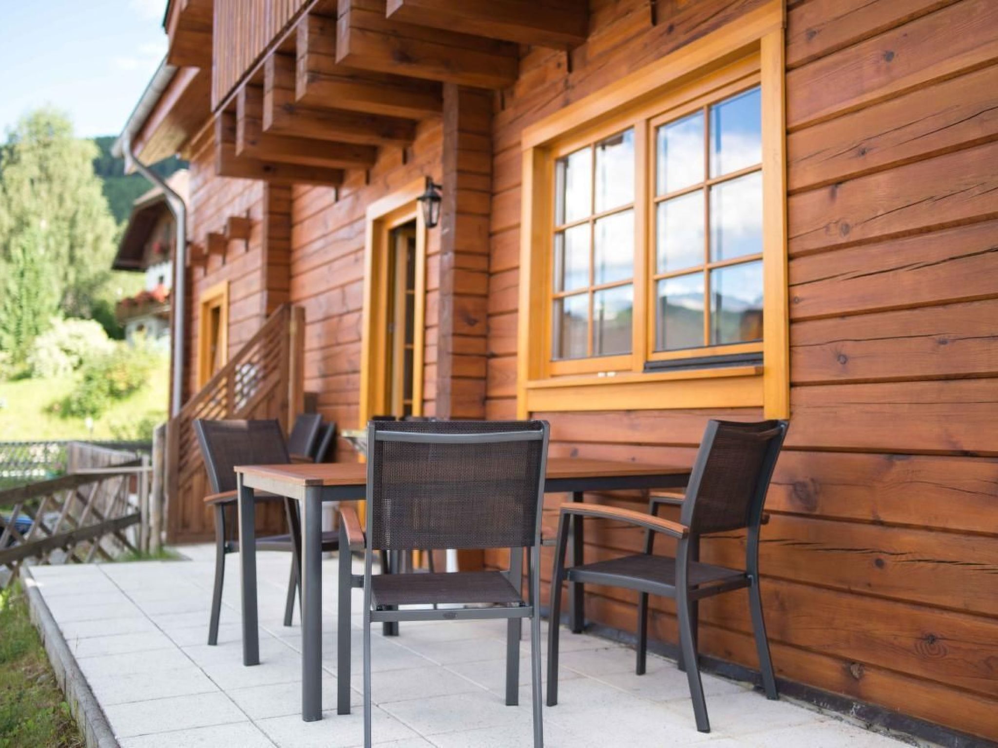 Schönes Ferienhaus in Holzblockbohle mit Sauna-Dedans