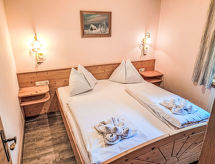 Rustiek appartement voor 6 personen direct aan de skipiste in Katschberghöhe - thumbnail 3