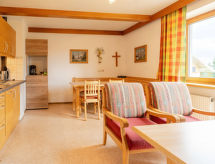 Rustiek appartement voor 6 personen direct aan de skipiste in Katschberghöhe - thumbnail 1