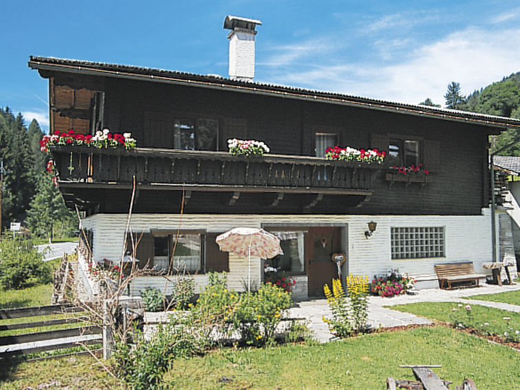 "Schwarzenegg (WAR200)", appartement 4-kamers 90 m2 op 2 verdiepingen. Doelmatig ingericht: 1 kleine kamer met 1 2-pers bed. Woonkeuken (oven, afwasmachine, 4 keramische glas kookplaten, magnetron, el..