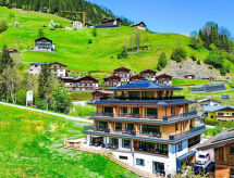 Mountain Suite Nr 101