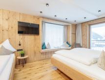 Mountain Suite Nr 202