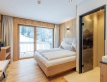 Mountain Suite Nr 203