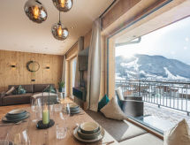 Mountain Suite Nr 203