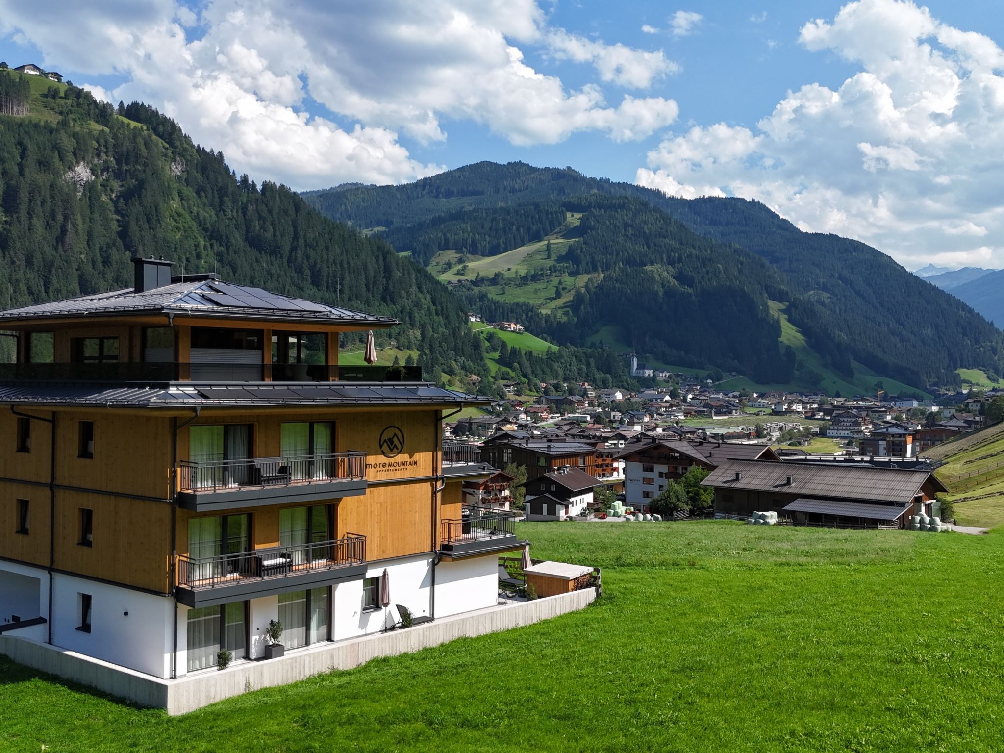Mountain Suite Nr 203