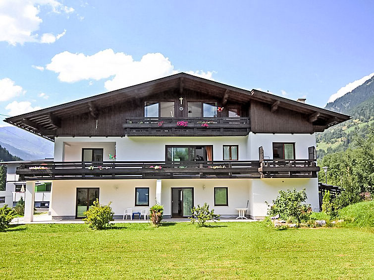 Terrace Garden Retreat Apartment in Bad Gastein