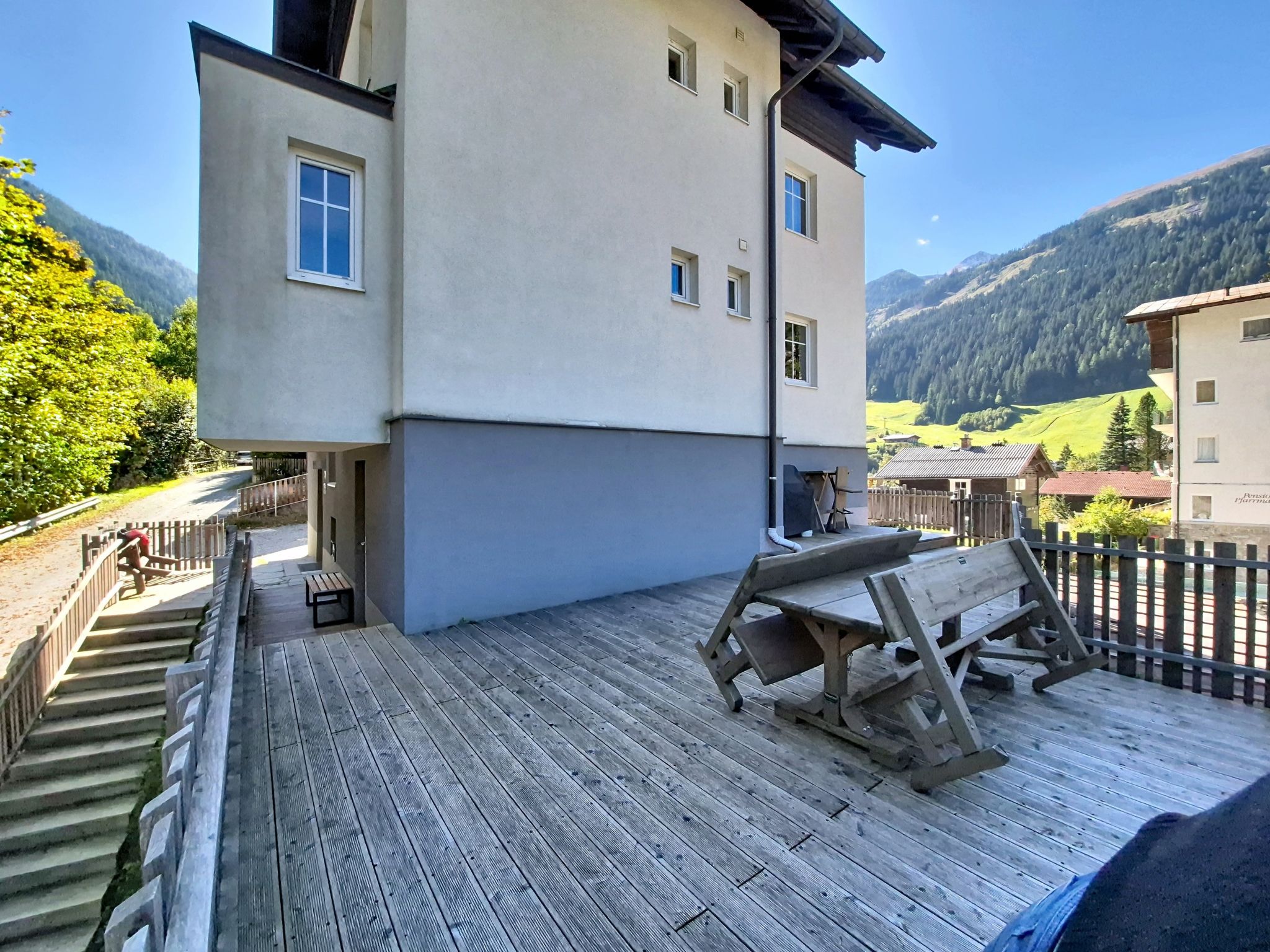 Haus Enzian - Draußen