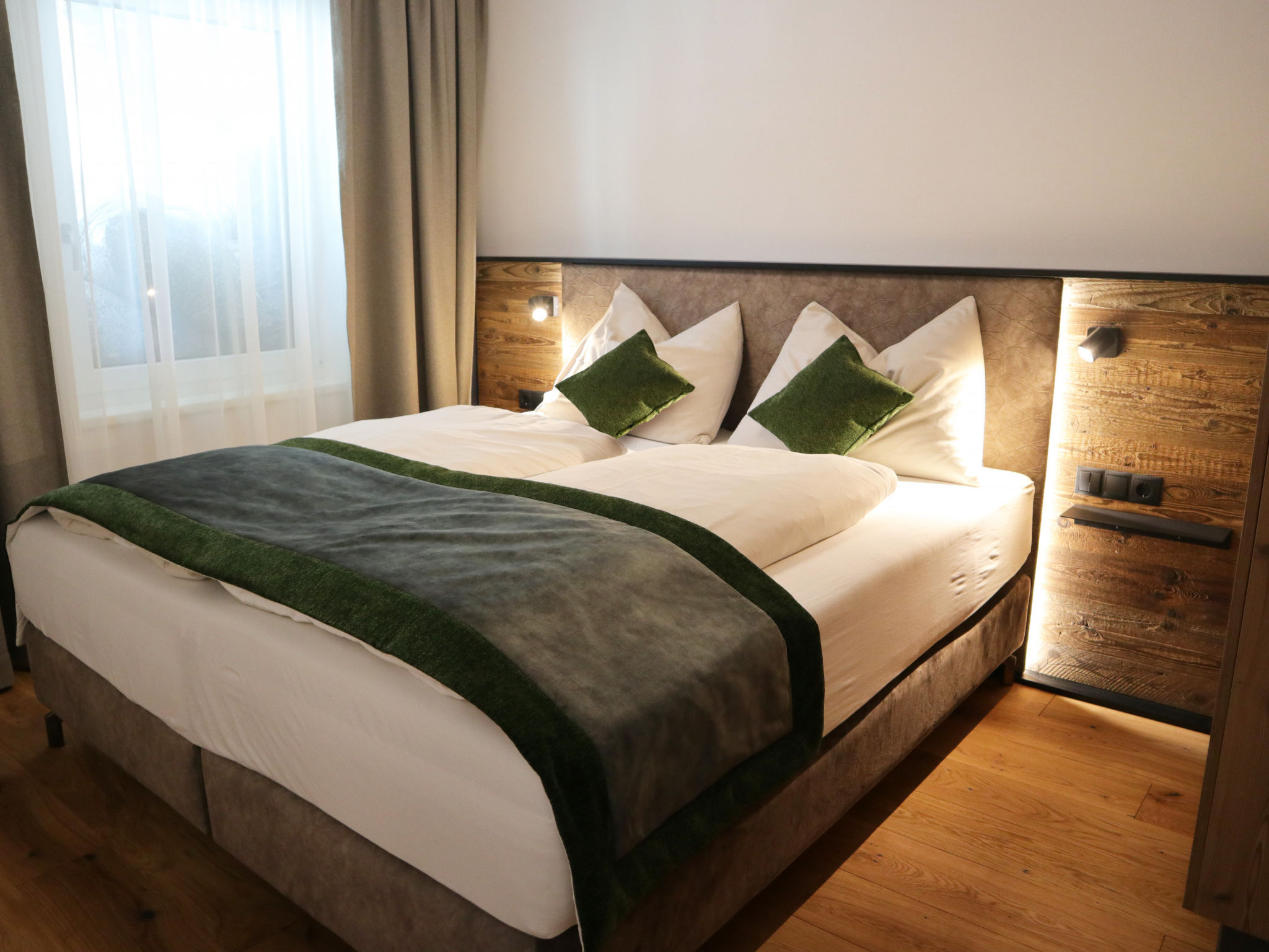 mit 4 Schlafzimmern - Image 3