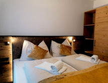 Verwarmd zwembad en luxe comfort in centrum van Rauris - thumbnail 4