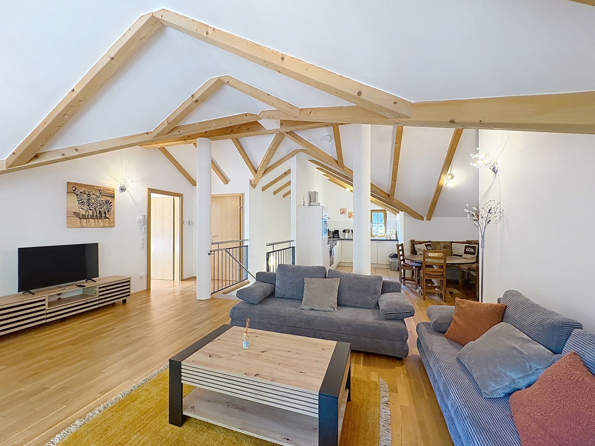 Family Comfort by SMR with Pool and Spa - Binnen