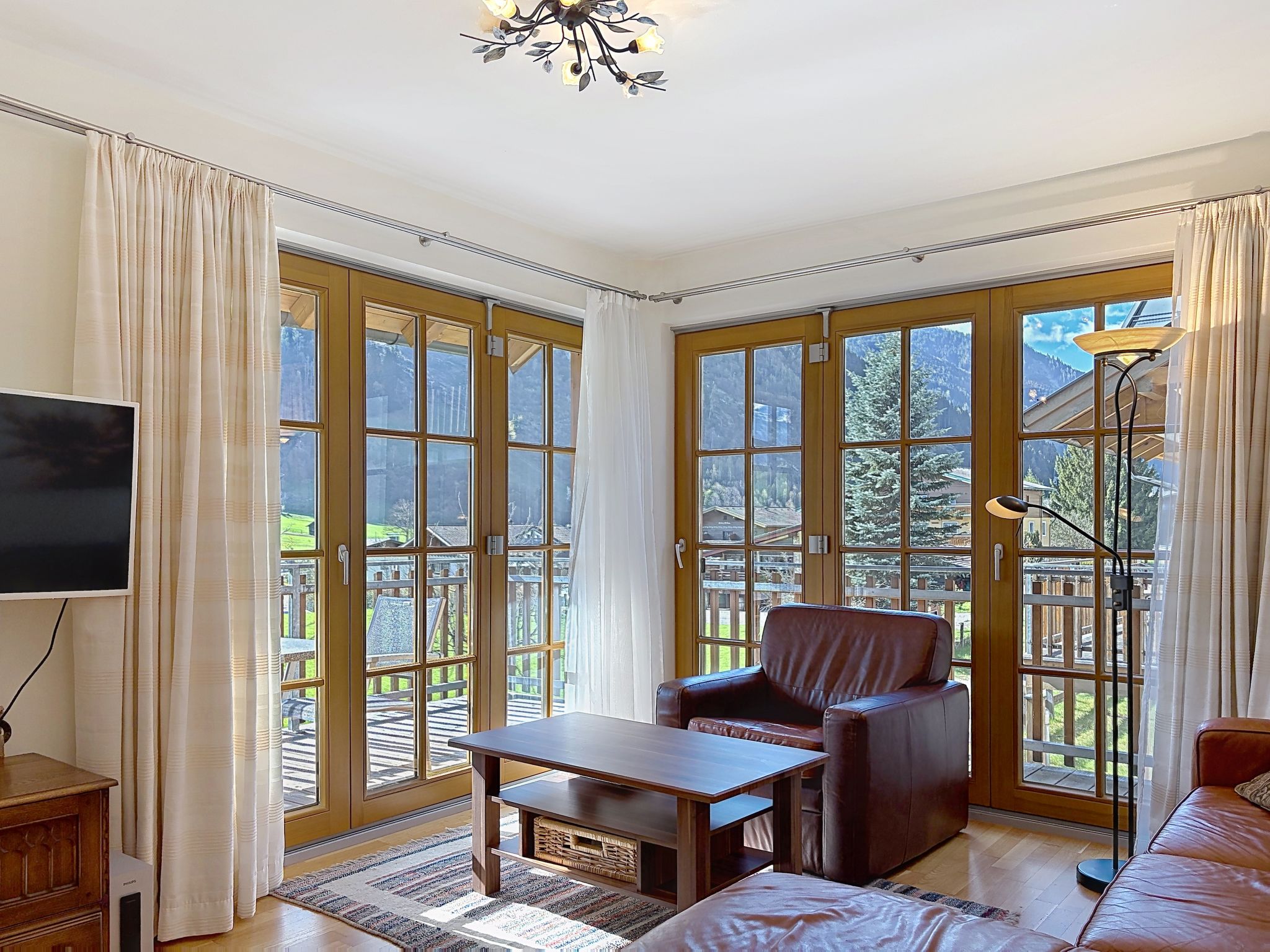 SMR Family incl. Spa, close to Gondola - Binnen