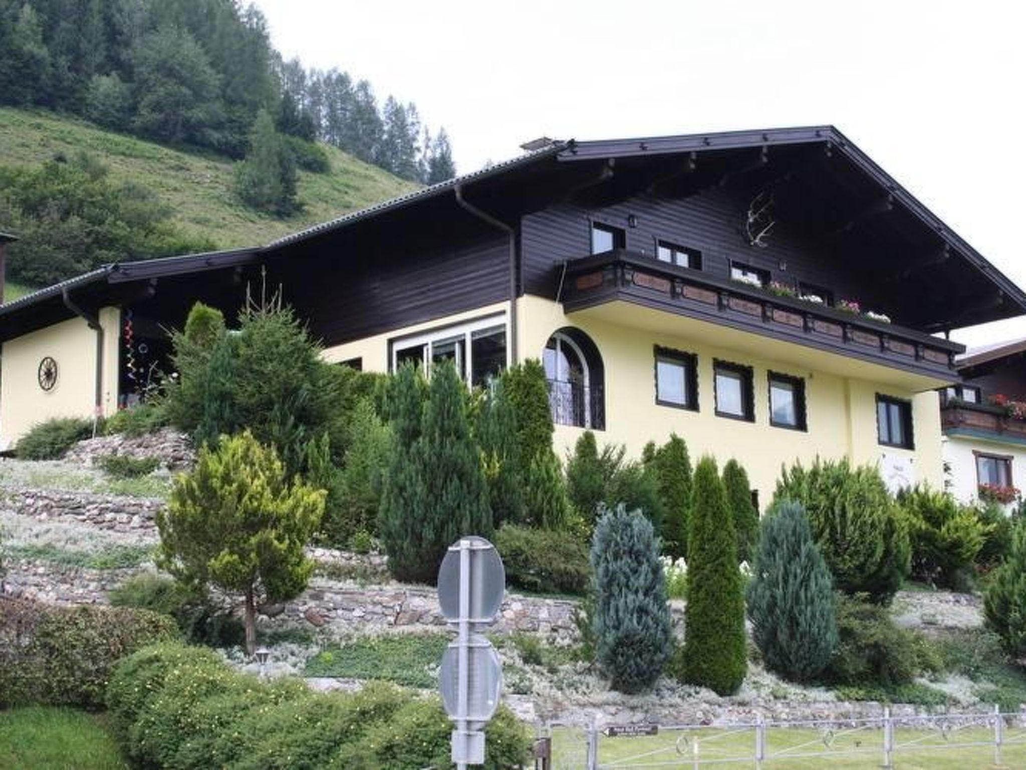 Souterrainwohnung für zwei Personen mit Bergblick - Image 4