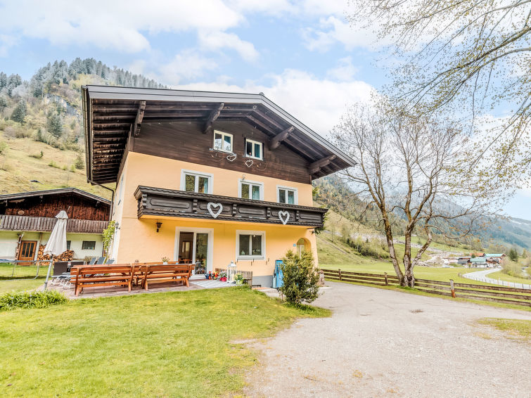 Sauna en ruimte voor 22 personen in vakantiehuis Bergfried, Fusch in Fusch