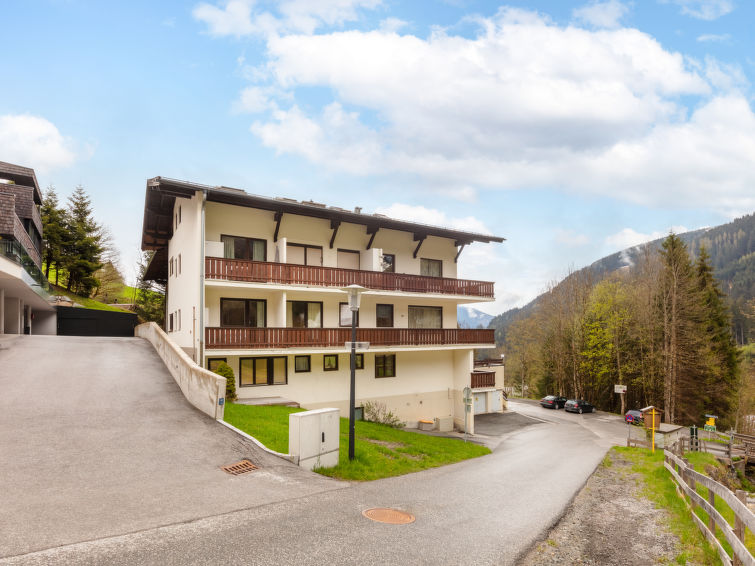 Holiday Apartment in Zell am See - Kaprun