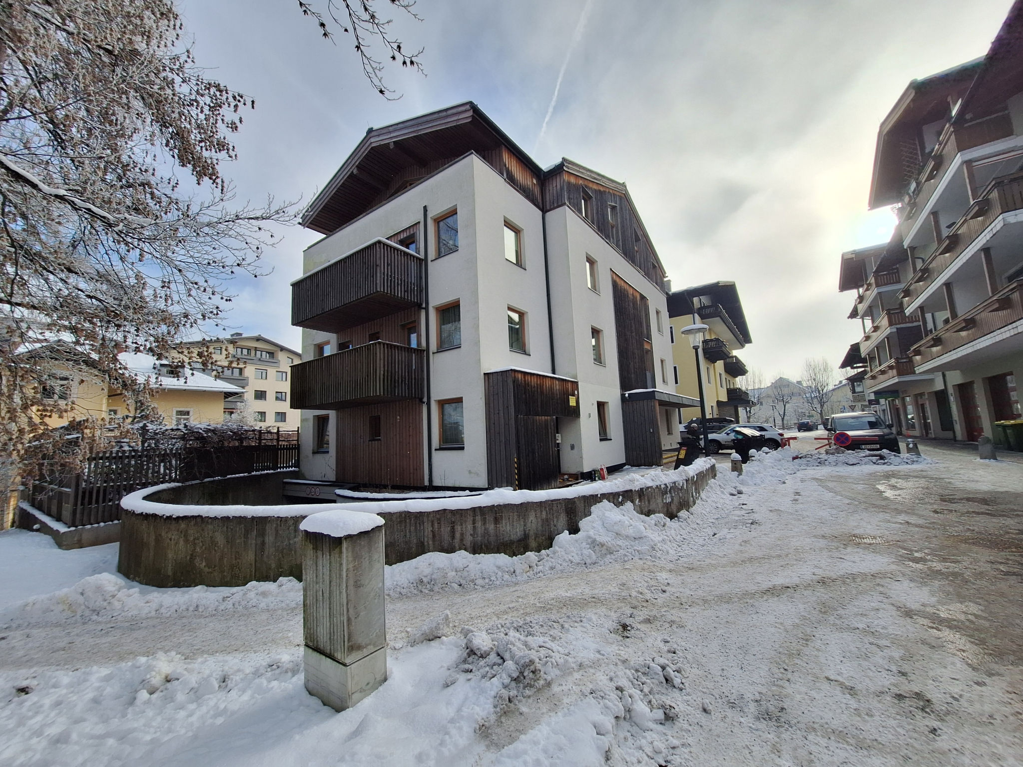 Photo of Max Residence im Zentrum mit Terrasse, Garage