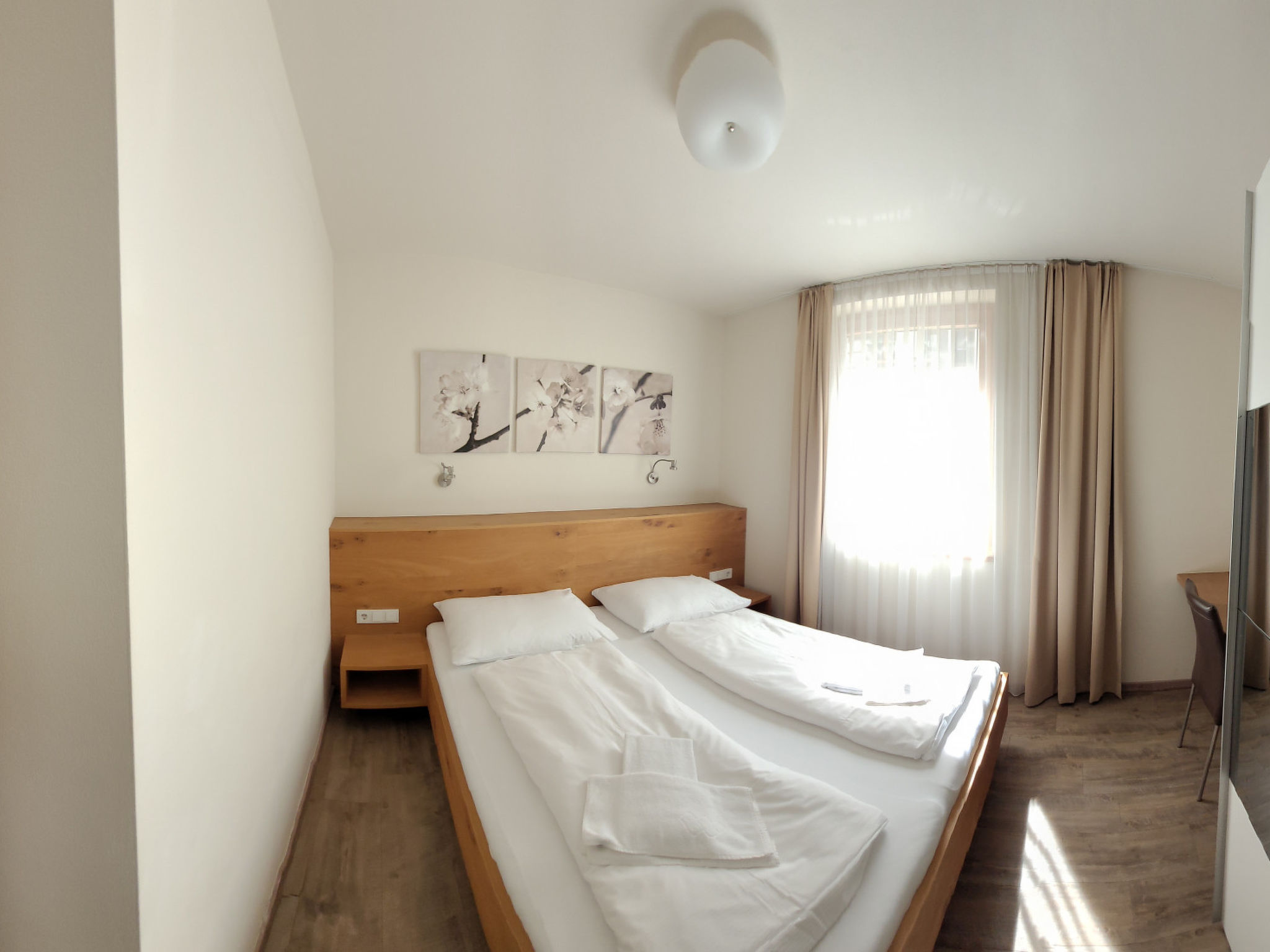 Photo of Max Residence im Zentrum mit Terrasse, Garage