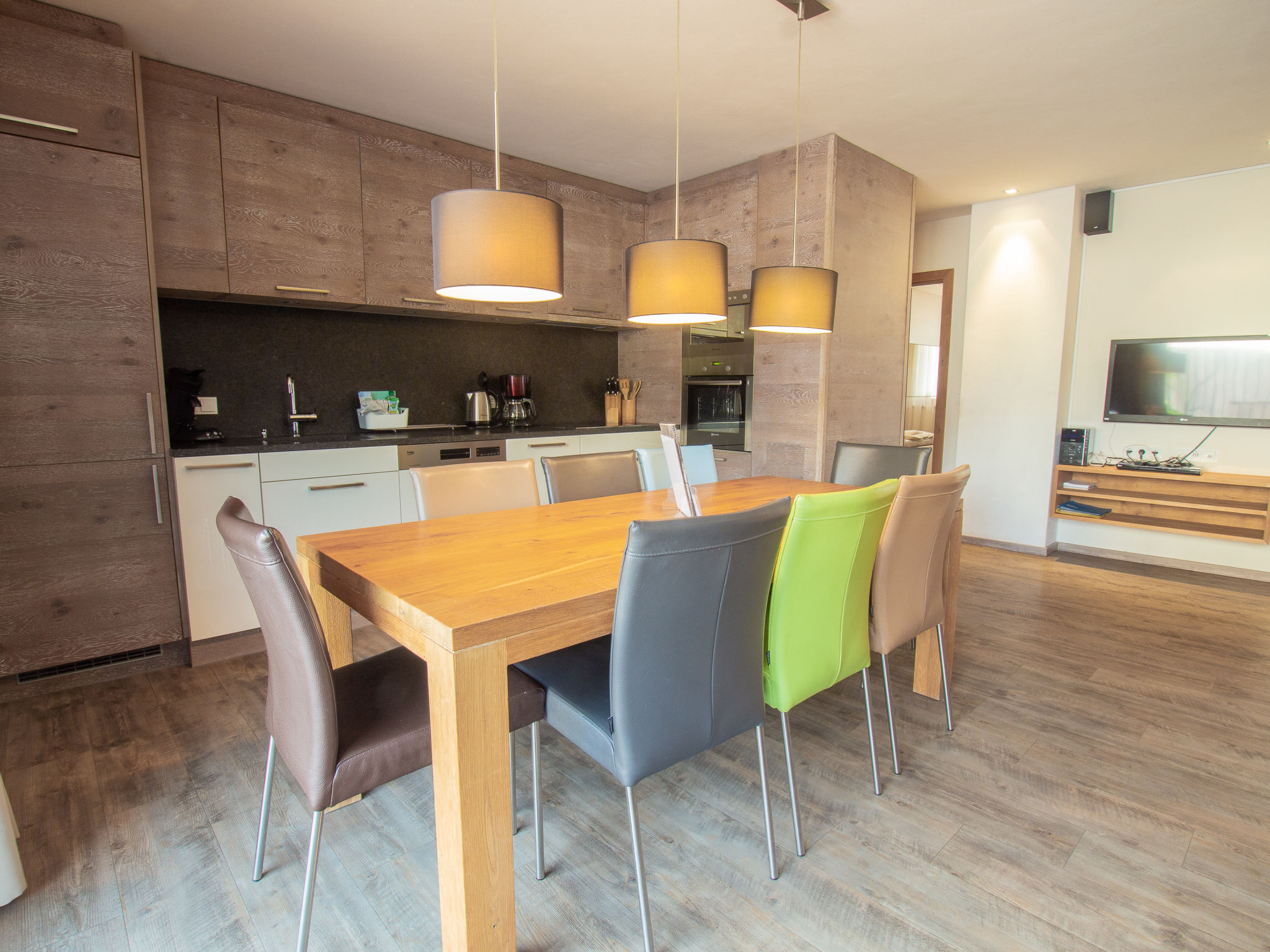 Photo of Max Residence im Zentrum mit Terrasse, Garage