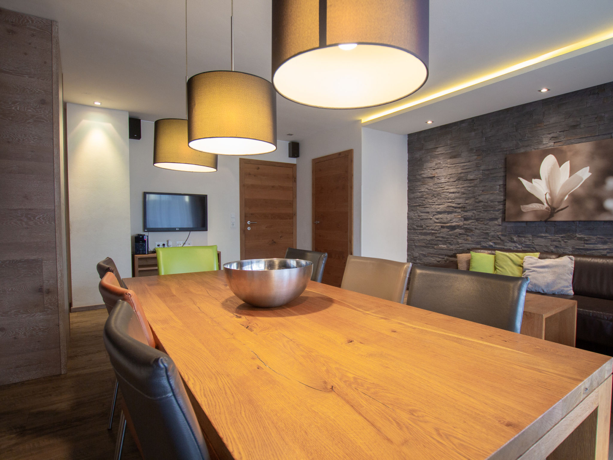 Photo of Max Residence im Zentrum mit Terrasse, Garage