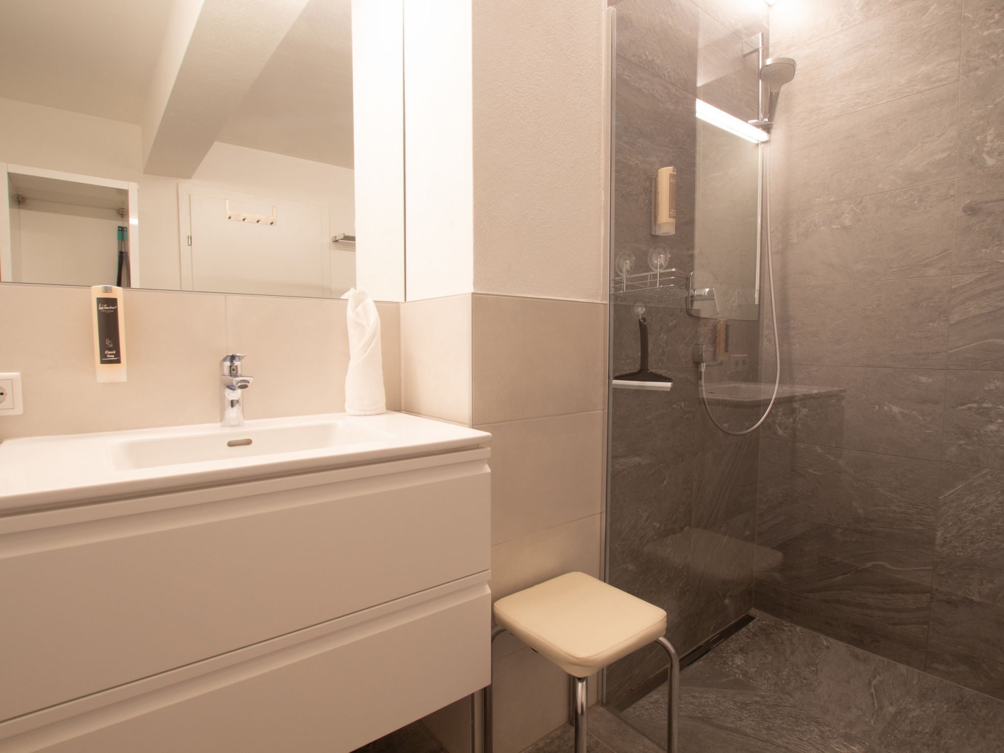 Photo of Panorama App 3 am See für 6, free Wifi